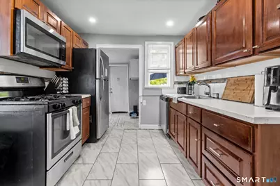 182 Deforest Avenue, Bridgeport, CT 06607 - Photo 13