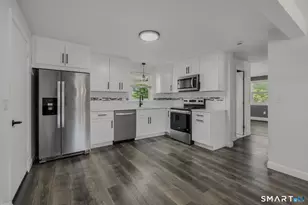 31 Pegasus Dr, Groton, CT 06340 - Photo 7