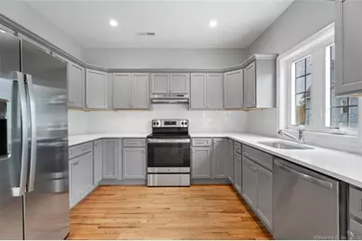 232 Columbus Avenue #5, New Haven, CT 06519 - Photo 3
