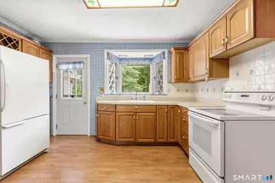 406 New Litchfield Street, Torrington, CT 06790 - Photo 9