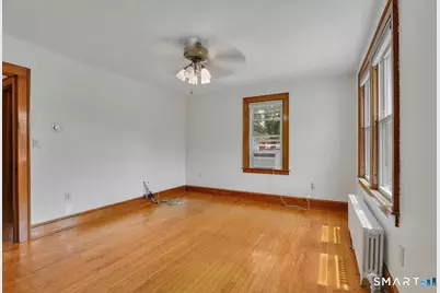 32 Maple Street, Middlefield, CT 06481 - Photo 3