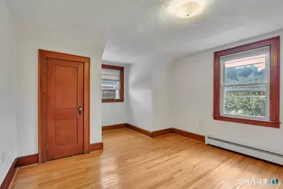 32 Maple Street, Middlefield, CT 06481 - Photo 11