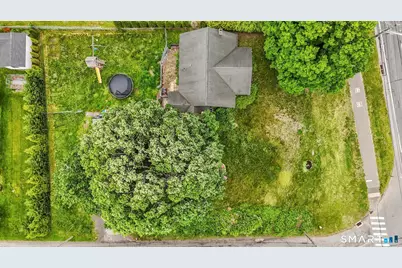 663 White Plains Road, Trumbull, CT 06611 - Photo 5