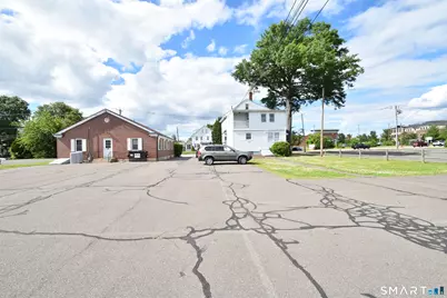 33 Connecticut Boulevard, East Hartford, CT 06108 - Photo 3