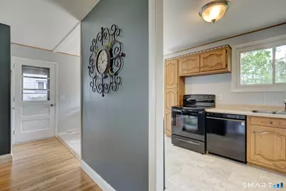 25 Yale Drive, Enfield, CT 06082 - Photo 7