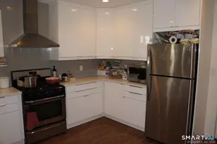 16 Manor St, Stamford, CT 06902 - Photo 5