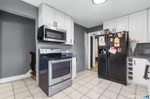 183 Perkins Ave, Waterbury, CT 06704 - Photo 5