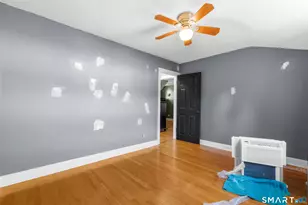 183 Perkins Ave, Waterbury, CT 06704 - Photo 17