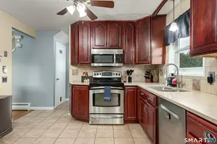 50 Putnam Ln, Enfield, CT 06082 - Photo 9