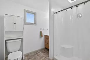 52 Division St, Groton, CT 06340 - Photo 21