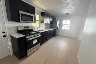 38-38 Baltic St, Hartford, CT 06112 - Photo 17