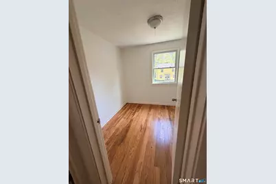 38-38 Baltic Street, Hartford, CT 06112 - Photo 37