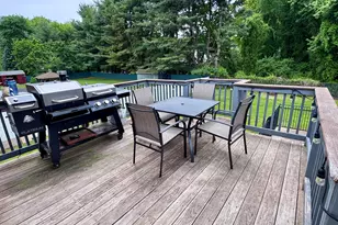 24 Middle Rd, Enfield, CT 06082 - Photo 31