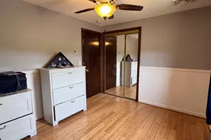 24 Middle Rd, Enfield, CT 06082 - Photo 21