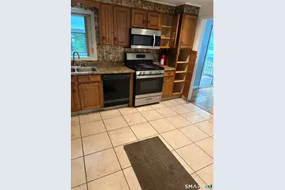 [Address not provided], New Haven, CT 06511 - Photo 3