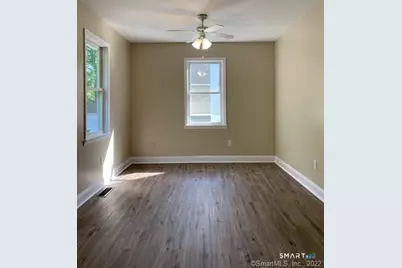 15 Krakow Street #A, Derby, CT 06418 - Photo 17