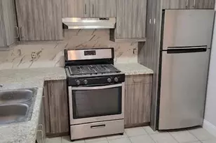 15 Krakow St, Derby, CT 06418 - Photo 7