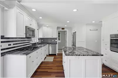 21 Marshalls Meadows, Wethersfield, CT 06109 - Photo 11