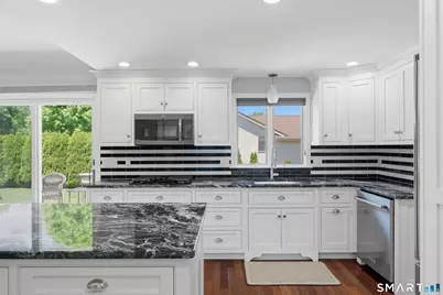 21 Marshalls Meadows, Wethersfield, CT 06109 - Photo 13