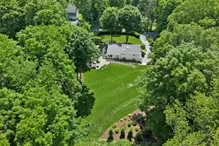 29 Old Farm Rd, Weston, CT 06883 - Photo 3