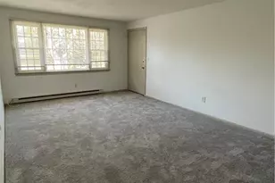 22 College St, Clinton, CT 06413 - Photo 5