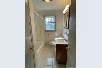 22 College Street #6, Clinton, CT 06413 - Photo 9