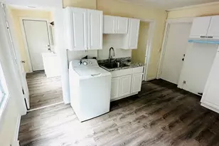 6 E Walnut St, Stamford, CT 06902 - Photo 5