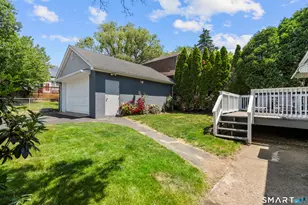 250 Jackson Ave, Stratford, CT 06615 - Photo 3