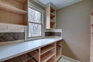 186 Raymond Rd, West Hartford, CT 06107 - Photo 7