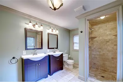 186 Raymond Road, West Hartford, CT 06107 - Photo 15