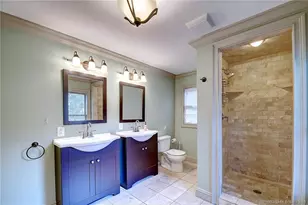 186 Raymond Rd, West Hartford, CT 06107 - Photo 15