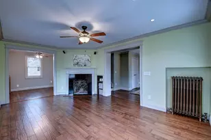 186 Raymond Rd, West Hartford, CT 06107 - Photo 11