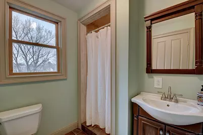 186 Raymond Road, West Hartford, CT 06107 - Photo 21