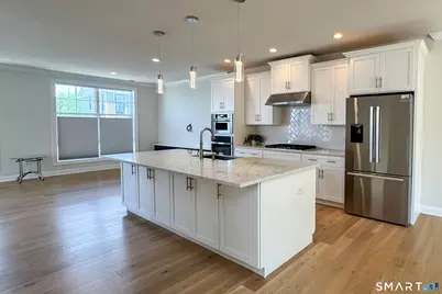 25 Brentwood Circle #25, Danbury, CT 06810 - Photo 5