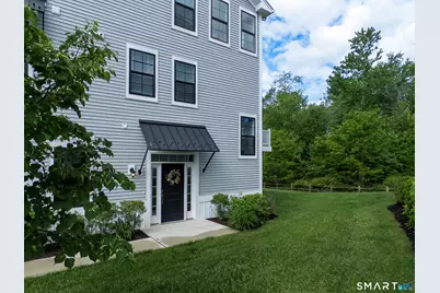 25 Brentwood Circle #25, Danbury, CT 06810 - Photo 3