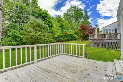 98 Woodmere Road, West Hartford, CT 06119 - Photo 11