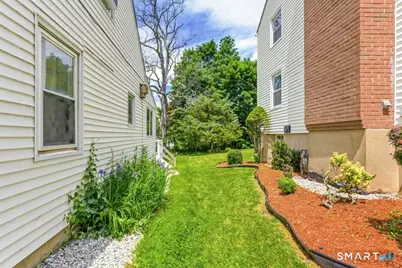 98 Woodmere Road, West Hartford, CT 06119 - Photo 3