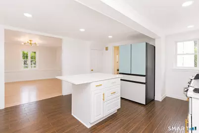 98 Woodmere Road, West Hartford, CT 06119 - Photo 17