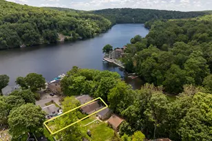 203 Lee Farm Dr, Southbury, CT 06488 - Photo 5