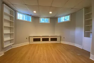 239 Edwards St, New Haven, CT 06511 - Photo 11