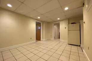 239 Edwards St, New Haven, CT 06511 - Photo 5