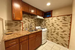 239 Edwards St, New Haven, CT 06511 - Photo 3