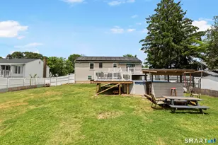11 Costanzo Ct, Hamden, CT 06518 - Photo 3