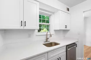 14-1/2 Fairview Ave, Norwalk, CT 06850 - Photo 5