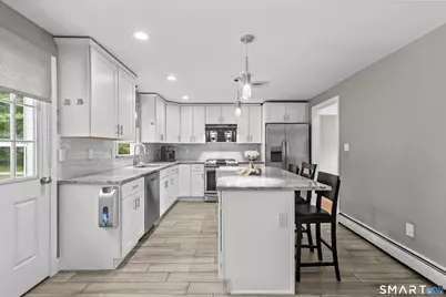 115 Craigemore Circle, Avon, CT 06001 - Photo 7