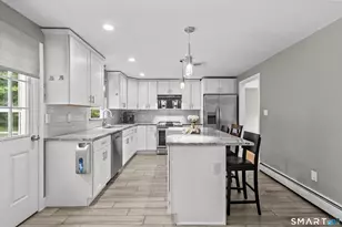 115 Craigemore Cir, Avon, CT 06001 - Photo 7