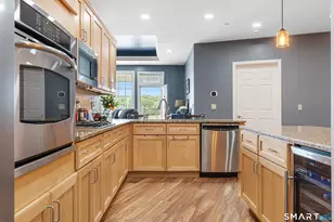 60 Maple St, Branford, CT 06405 - Photo 9