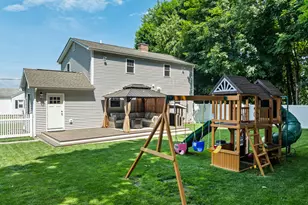3 Middle St, Waterford, CT 06385 - Photo 23