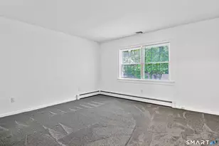 8 Woodchuck Ct, Norwalk, CT 06854 - Photo 9