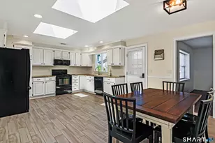 8 Woodchuck Ct, Norwalk, CT 06854 - Photo 1